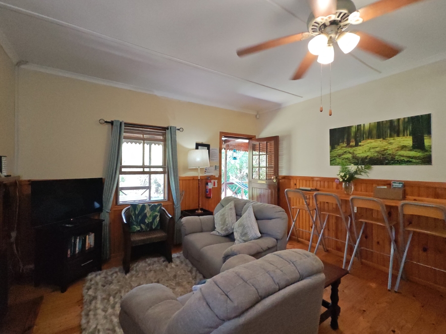 To Let 2 Bedroom Property for Rent in Rheenendal Western Cape